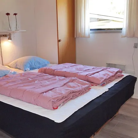 Dane - 500m From The Sea By Interhome
